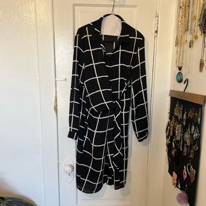Lulu’s Black and white dress